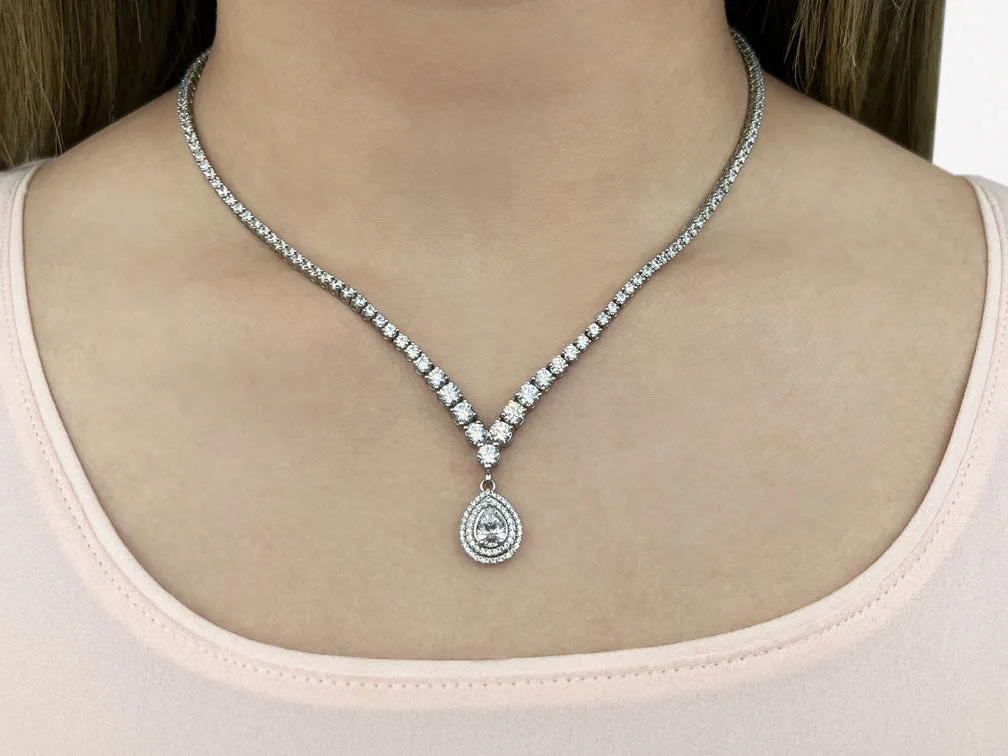 4 Prong Graduated V Diamond Necklace with 8.19 ct.(finished)