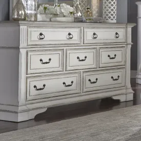 Abbey Park 520-BR31 7 Drawer Dresser