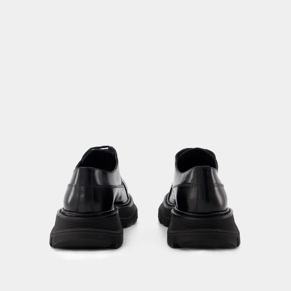 ALEXANDER MCQUEEN Men's Black Treadslick Loafers for SS24