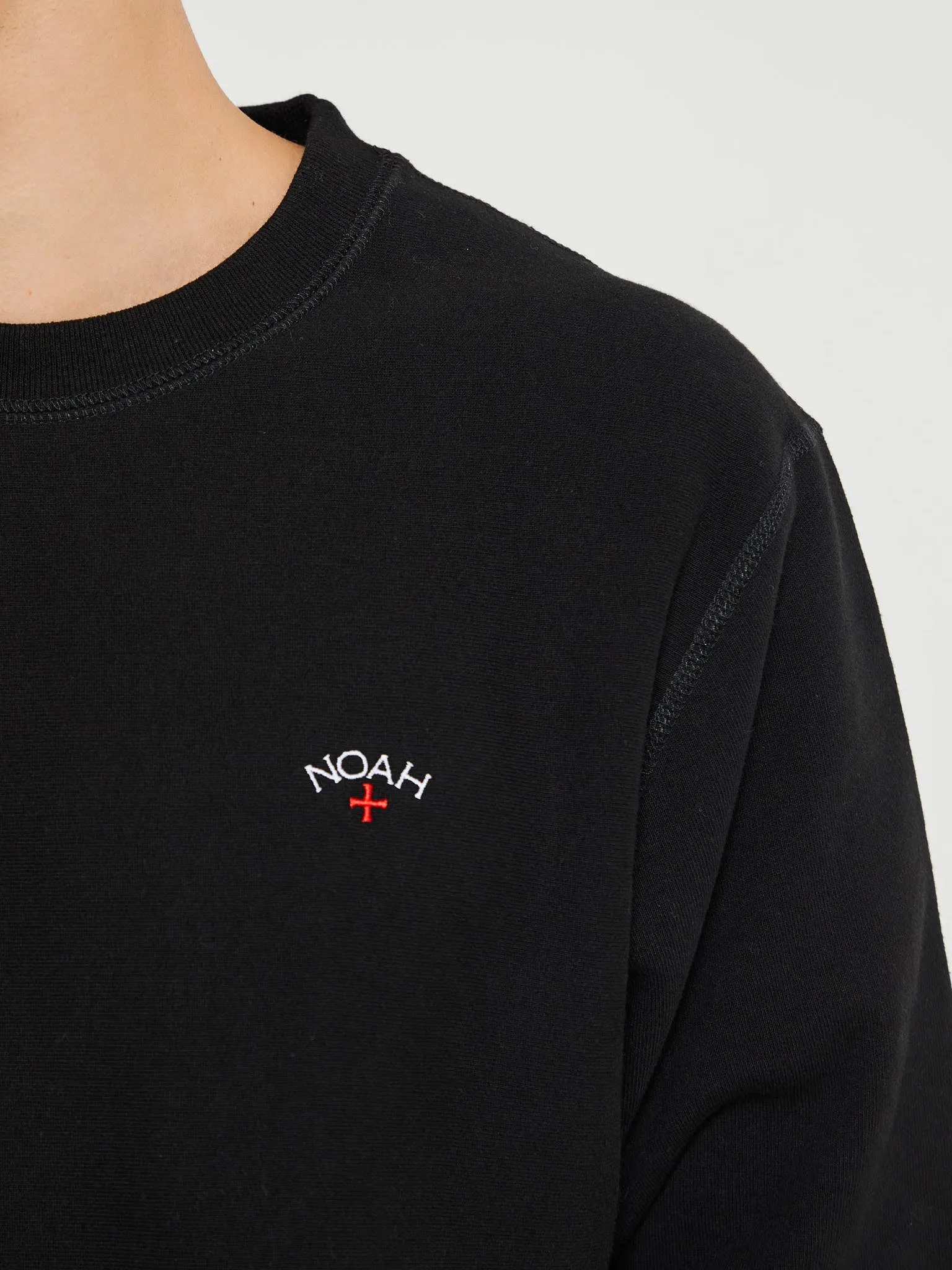 Classic Crewneck Sweatshirt in Black