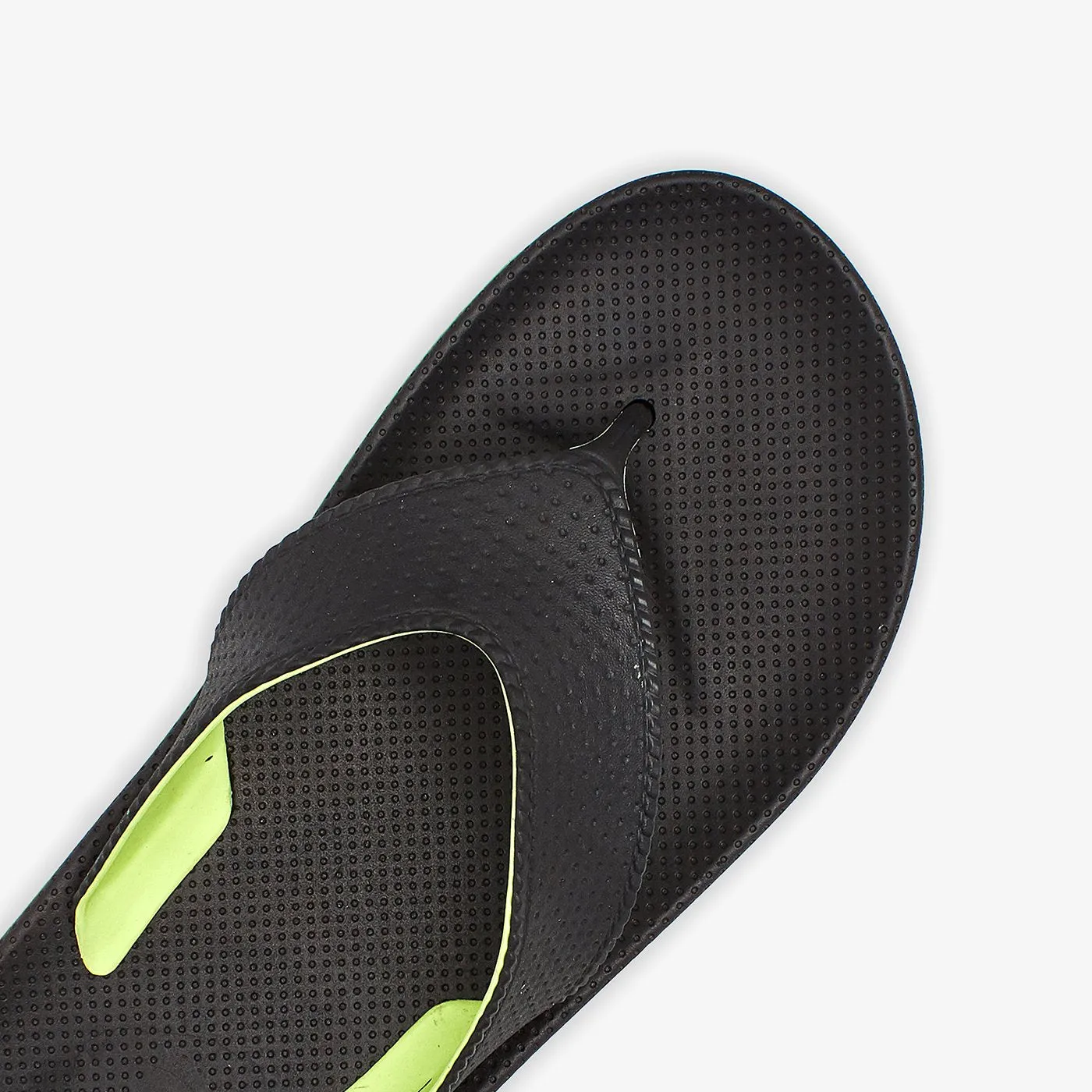 Cross Mens Chappals