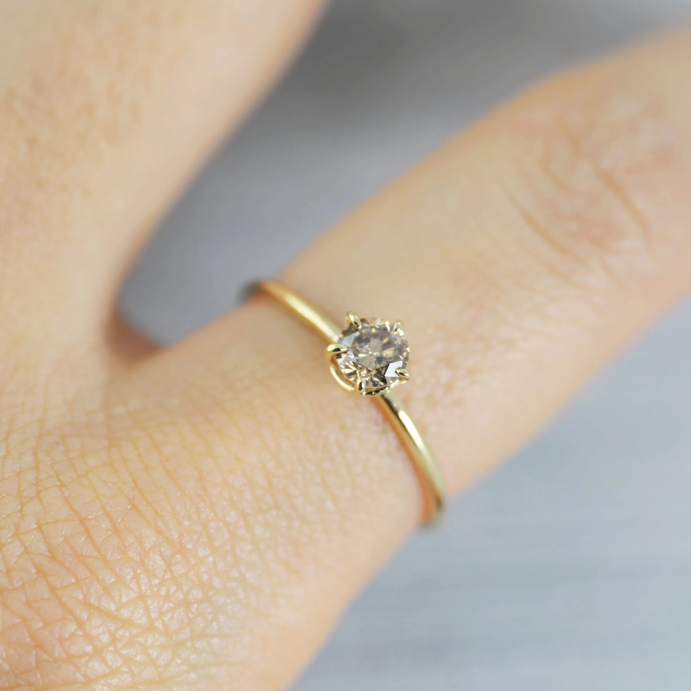 Illusion solitaire Ring (Cognac Diamond) - 14K/ 18K Gold