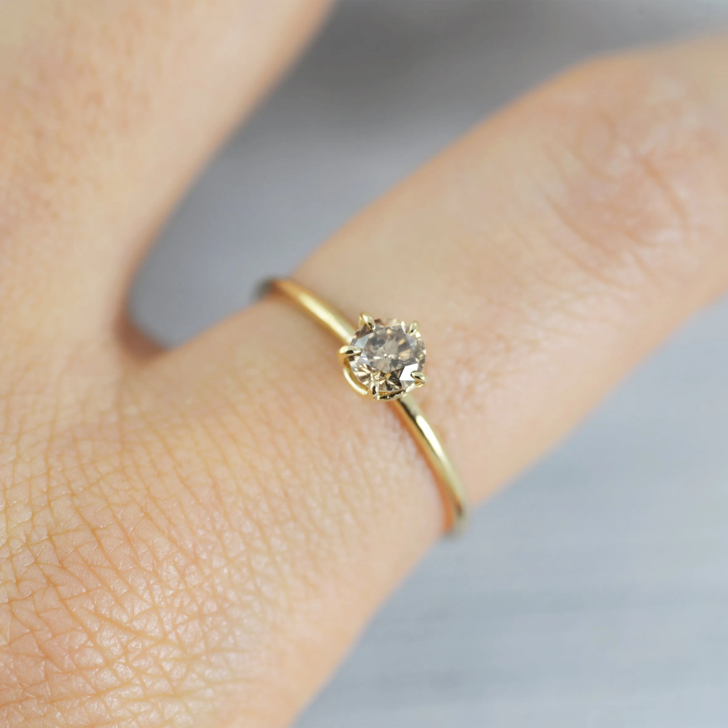 Illusion solitaire Ring (Cognac Diamond) - 14K/ 18K Gold