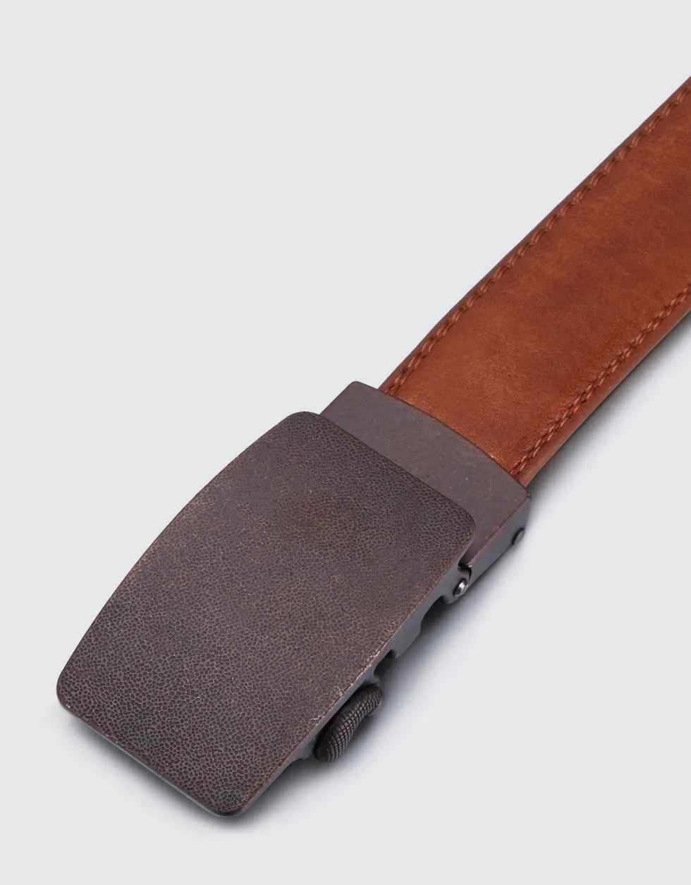 Particle Pattern Ratchet Belt