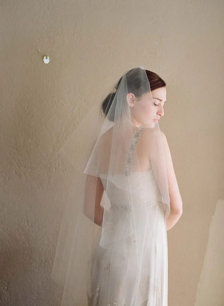 Simple and sheer single layer long veil - Style # 221