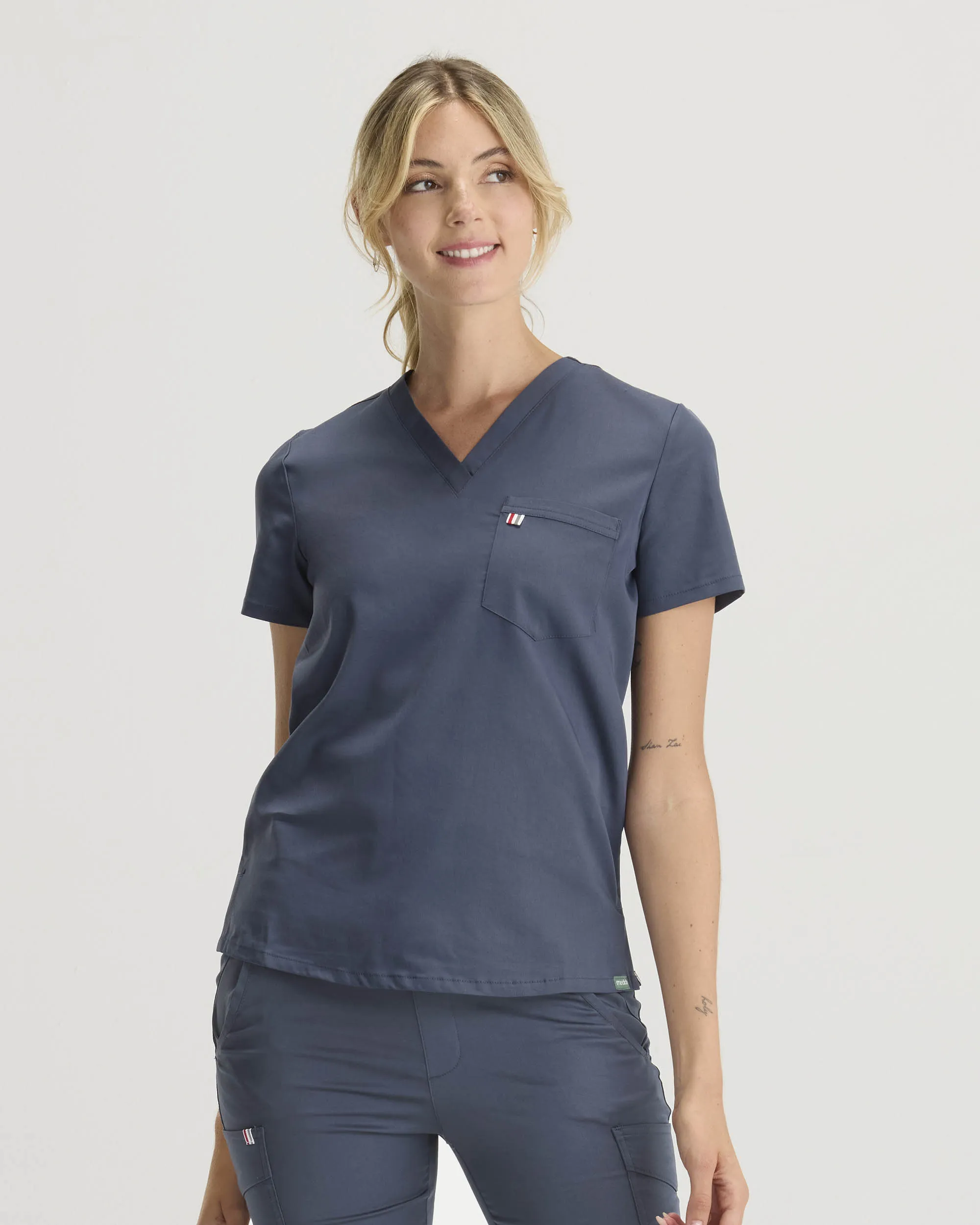 TENCEL™ Sal‎ ‎ Essential Scrub Top